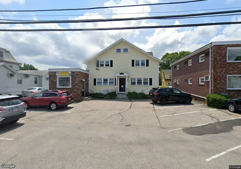 10 Oak St unit 4, Needham, MA 02492 - photo 1