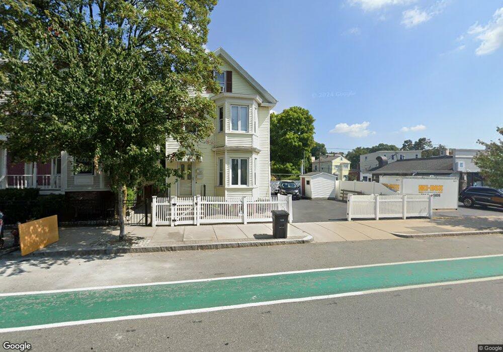 729A Somerville Ave unit Top Floor, Somerville, MA 02143 - photo 1