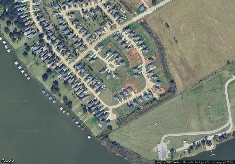 524 River Bank Ln, Granbury, TX 76049 - photo 1