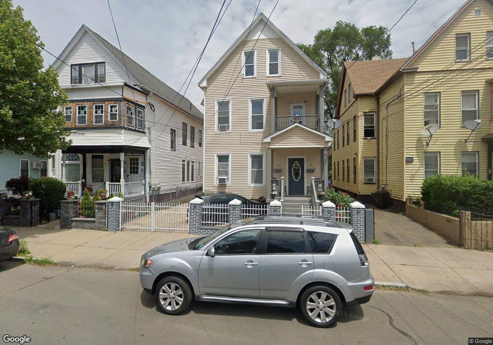 215 Spring St, New Haven, CT 06519 - photo 1