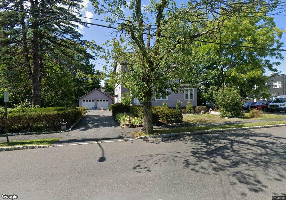 16 S Mitchell Ave, Livingston, NJ 07039 - photo 1