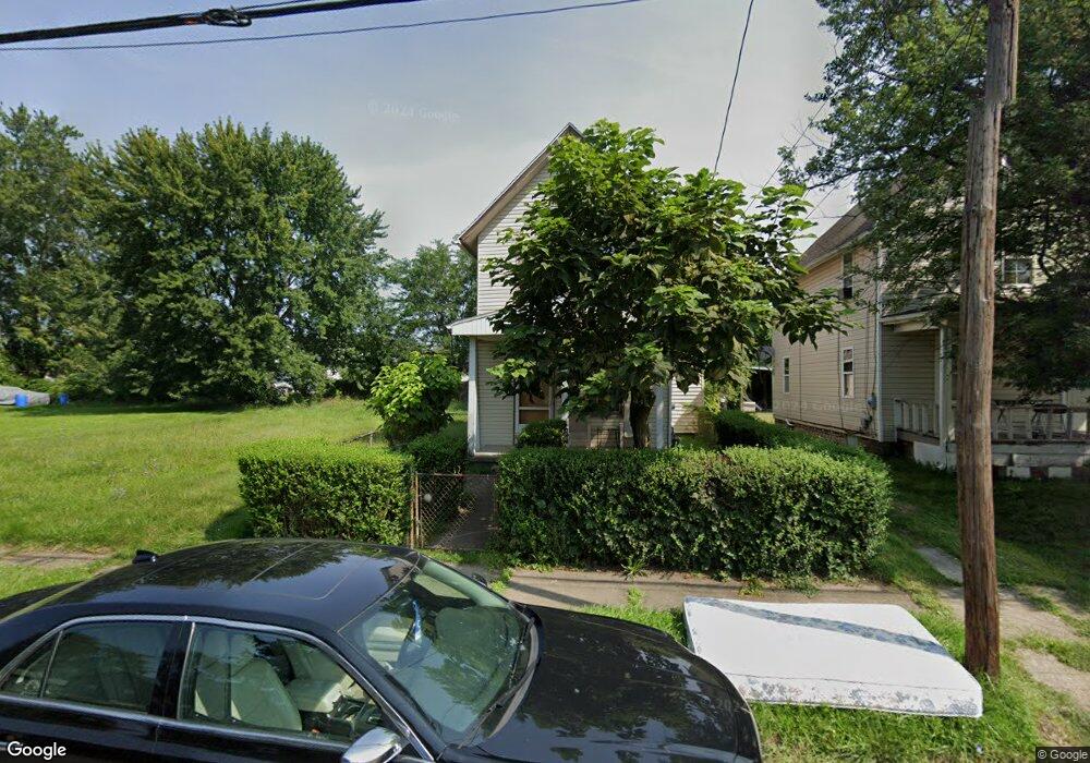 1233 3rd St SE, Canton, OH 44707 - photo 1