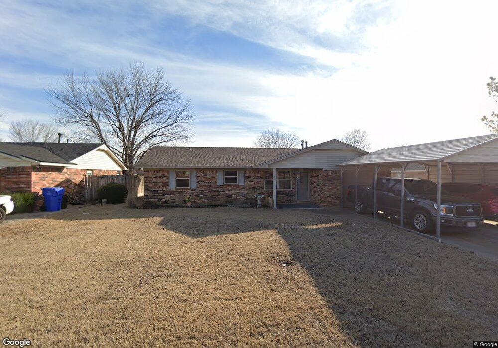 820 W E Ave, Cache, OK 73527 - photo 1