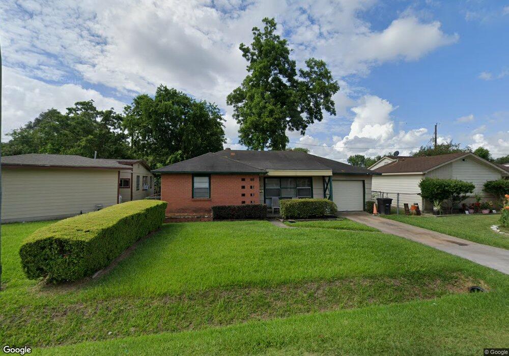3225 Cliffmarshall St, Houston, TX 77088 - photo 1