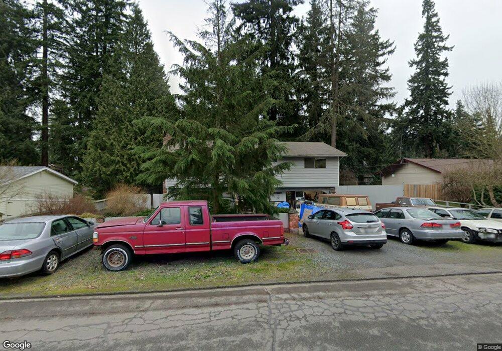 8011 W Glen Dr, Everett, WA 98203 - photo 1