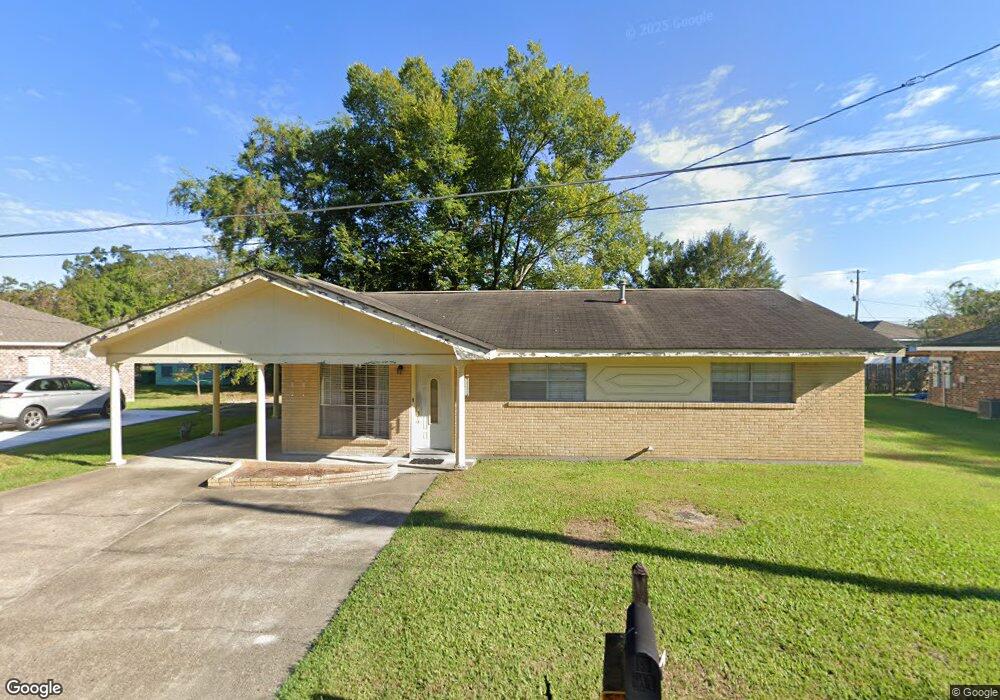 716 Mill St, Picayune, MS 39466 - photo 1