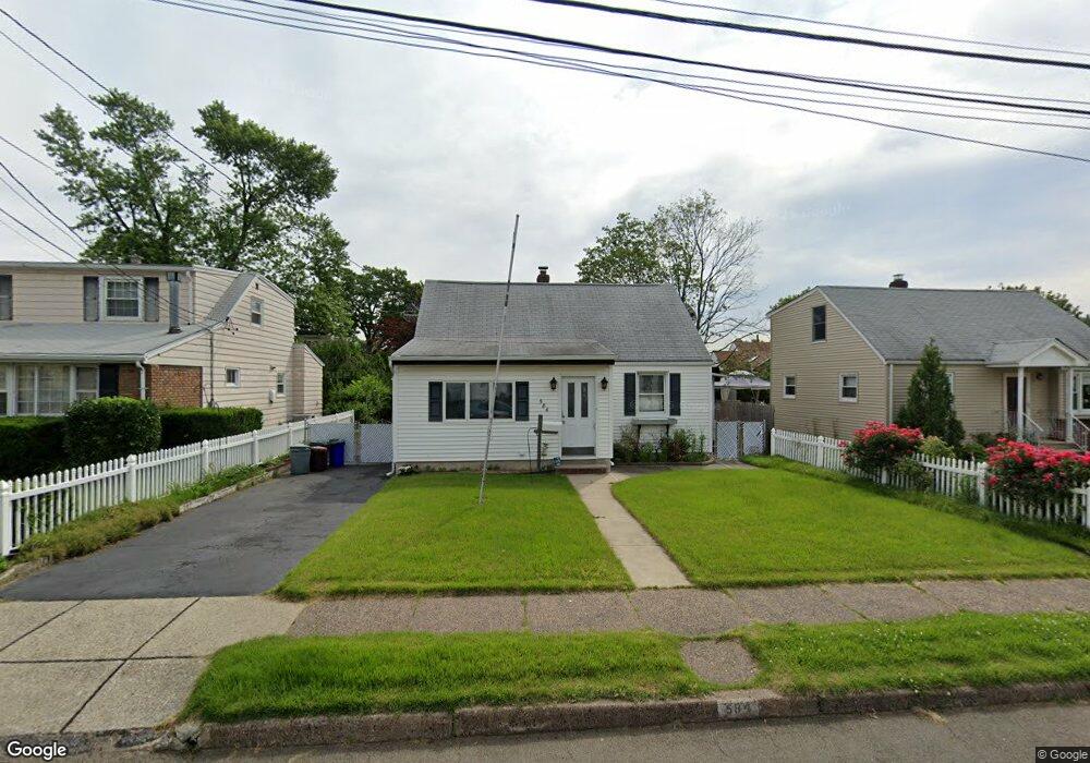 584 Spruce Ave, Saddle Brook, NJ 07663 - photo 1