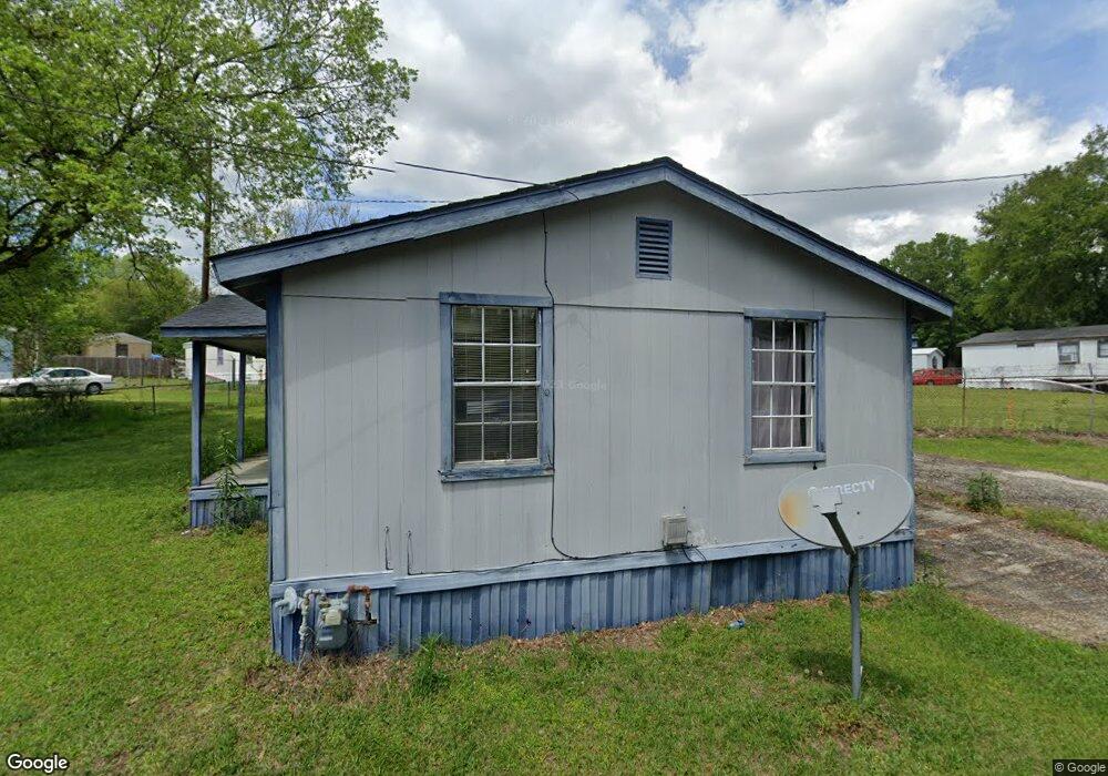 215 Lewis St, Prattville, AL 36067 - photo 1