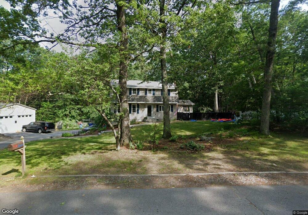 427 Pendleton Ln, Londonderry, NH 03053 - photo 1