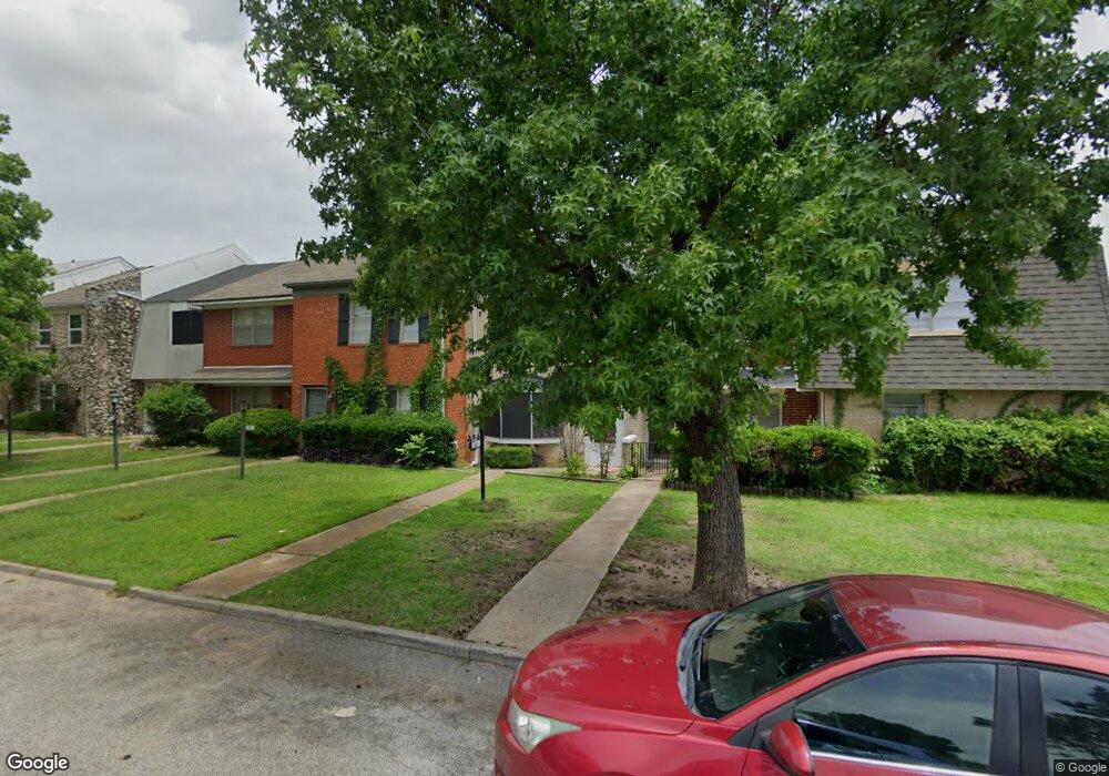 954 P St SW unit 15, Ardmore, OK 73401 - photo 1