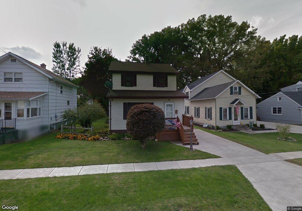 518 Montpelier Ave, Erie, PA 16505 - photo 1