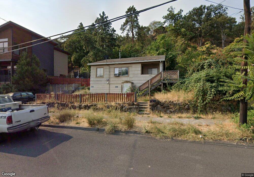 410 E 14th St, the Dalles, OR 97058 - photo 1