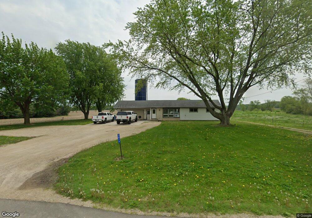 3875 Ridge Rd, Kewaskum, WI 53040 - photo 1