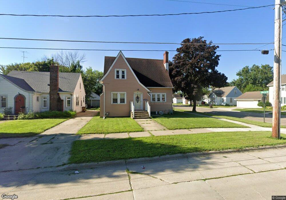 1011 2nd Ave SW, Austin, MN 55912 - photo 1