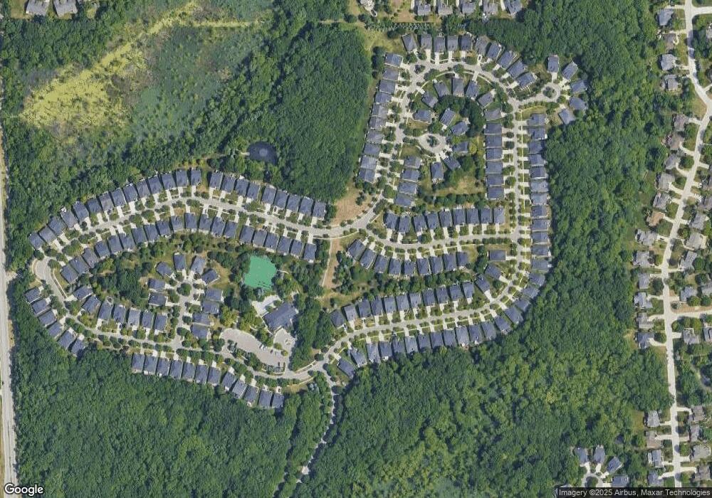 3701 Crestwood Dr, Auburn Hills, MI 48326 - photo 1