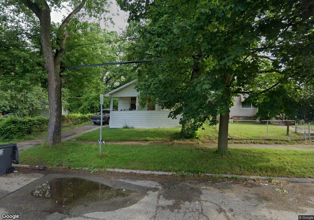 2213 Illinois Ave, Flint, MI 48506 - photo 1