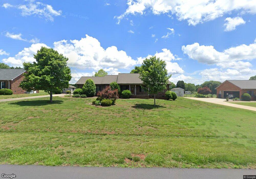 151 Meadow Oaks Dr, Statesville, NC 28625 - photo 1