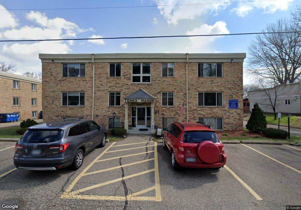 421 Division St, Excelsior, MN 55331 - photo 1