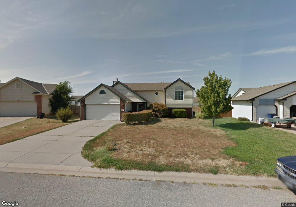 122 E Creekstone St, Mulvane, KS 67110 - photo 1