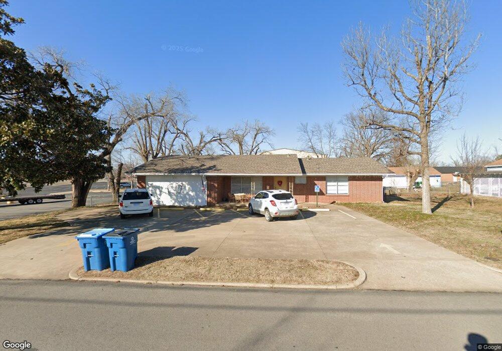 810 NW 7th St, Bentonville, AR 72712 - photo 1