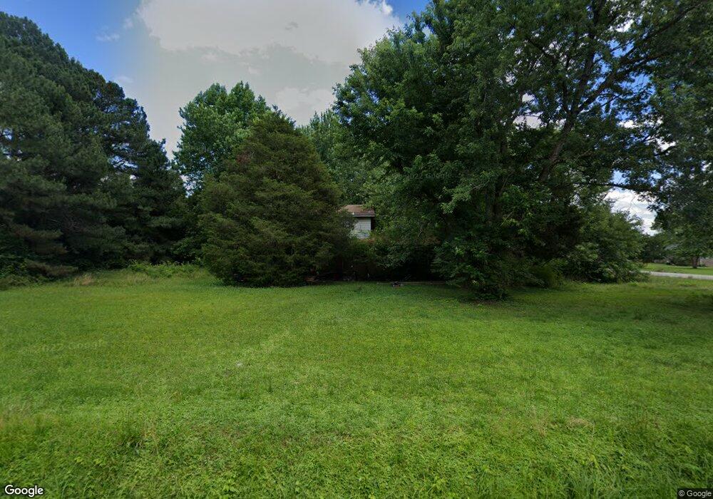 225 Deerfield Cir, Manchester, TN 37355 - photo 1