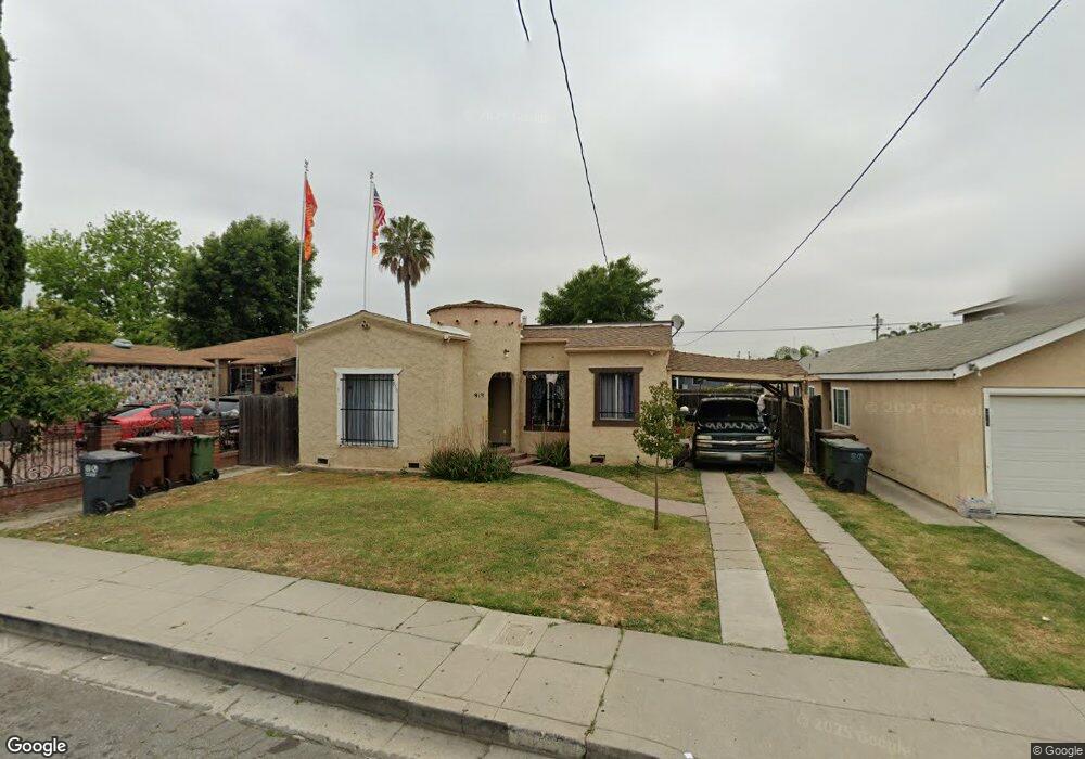 919 W Arbutus St, Compton, CA 90220 - photo 1