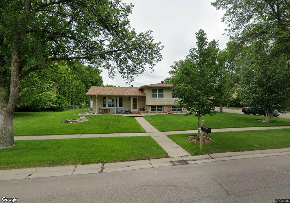 3201 Par St N, Fargo, ND 58102 - photo 1