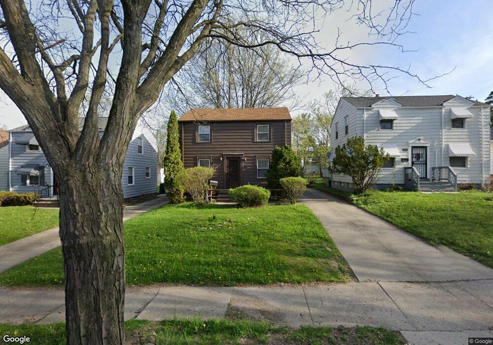 19505 Libby Rd, Maple Heights, OH 44137 - photo 1