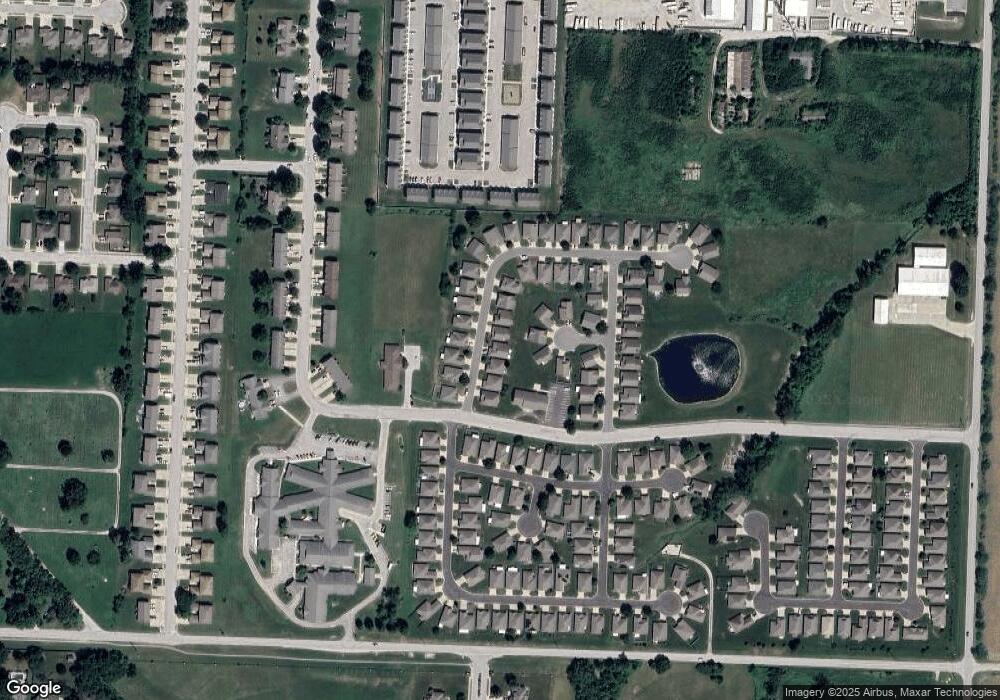 509 S Saturn Dr, Raymore, MO 64083 - photo 1