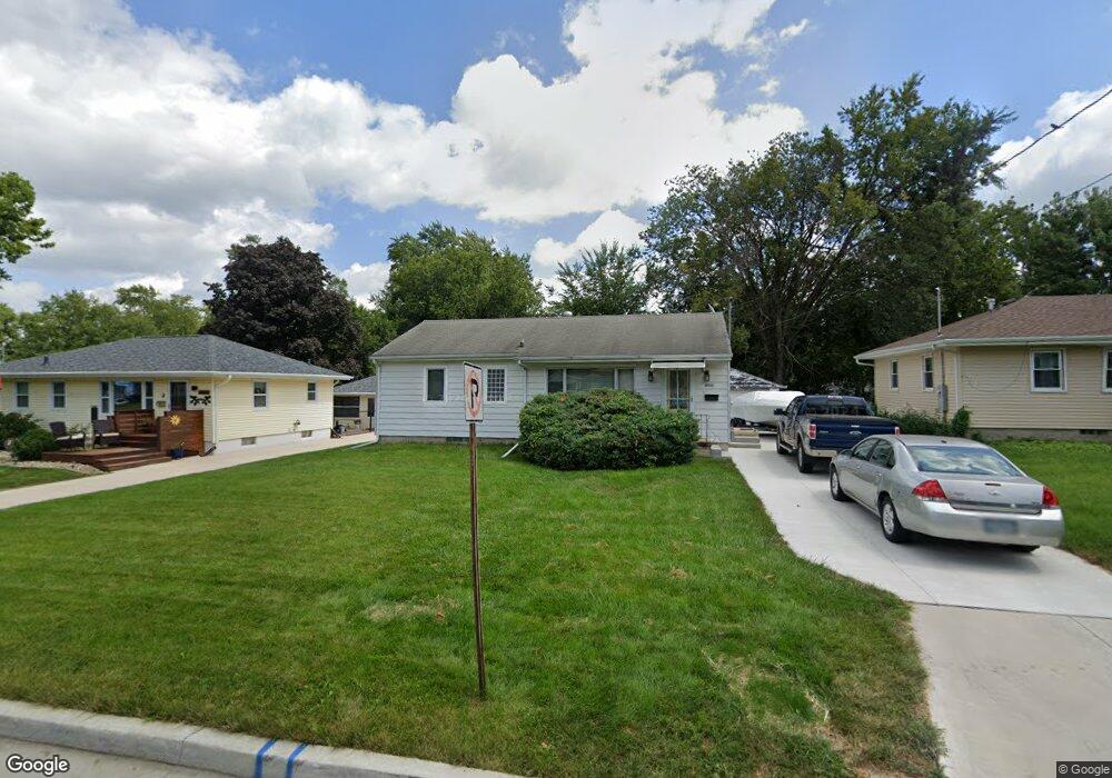 3911 56th St, Des Moines, IA 50310 - photo 1