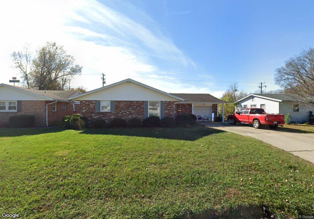 25 S Lakewood Dr, Effingham, IL 62401 - photo 1