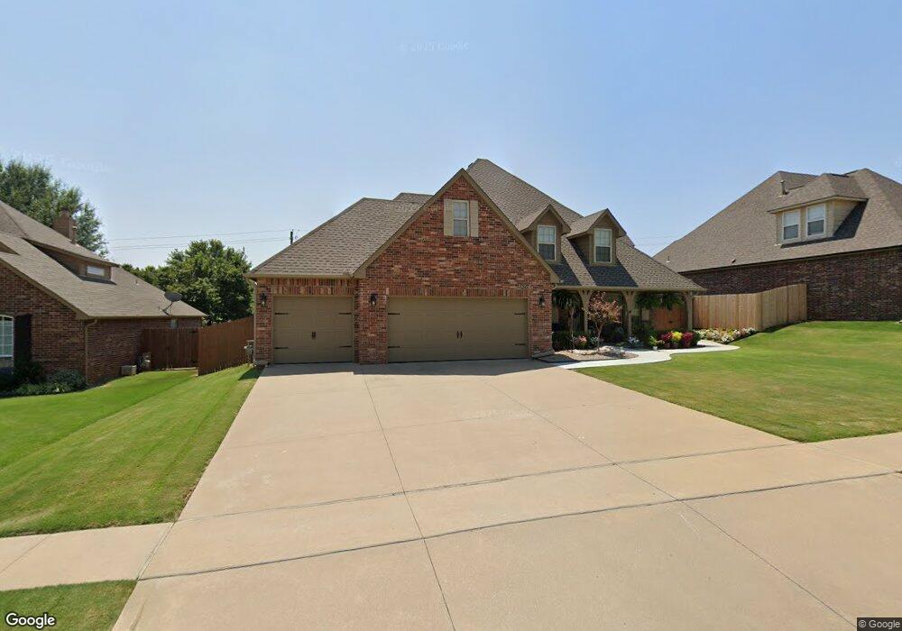 7527 E Galveston Place, Broken Arrow, OK 74014 - photo 1