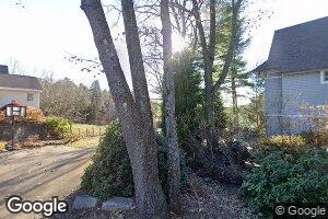 17 Locke Rd, New Castle, NH 03854