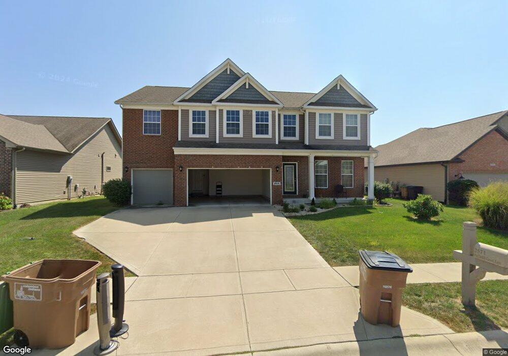2571 E Daffodil Ct, Columbus, IN 47201 - photo 1