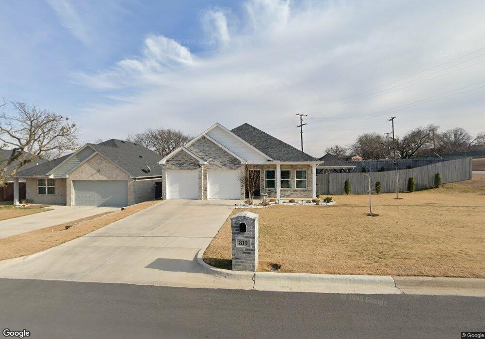 819 N Ridge Dr, Fort Worth, TX 76108 - photo 1