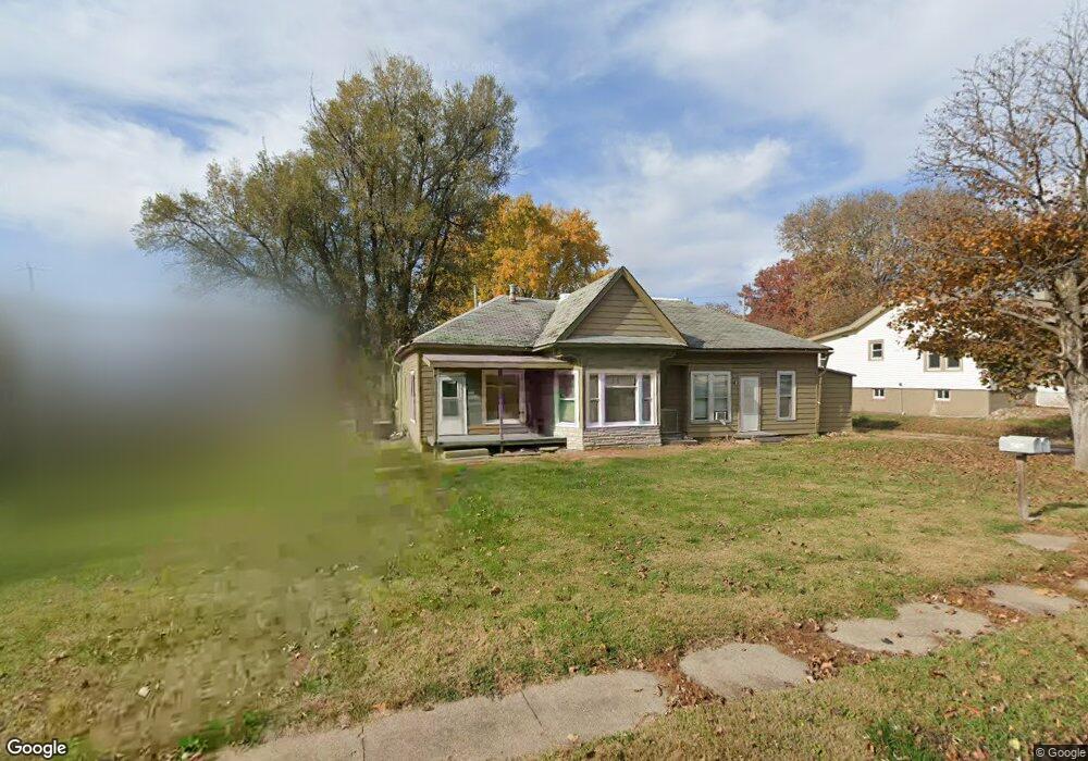 906 S Center St, Shenandoah, IA 51601 - photo 1