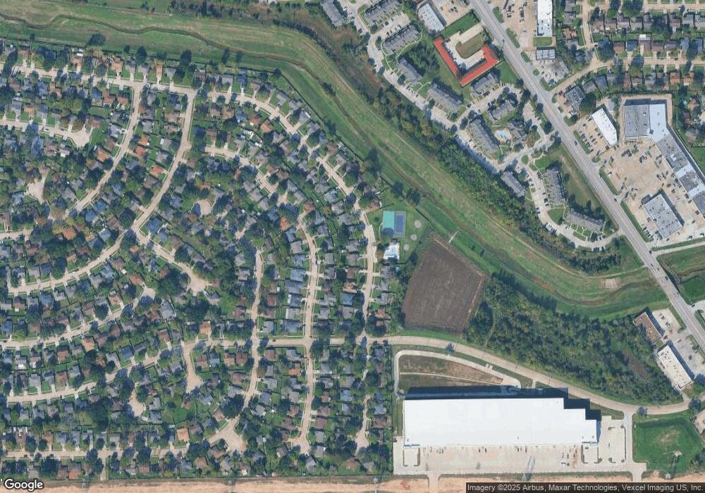 3227 Edgecreek Dr, Houston, TX 77066 - photo 1