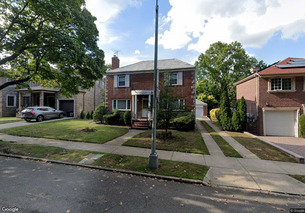 188-81 Avon Rd, Jamaica, NY 11423 - photo 1