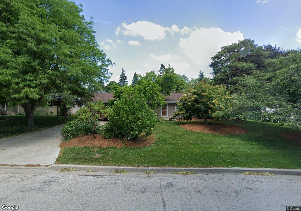 1640 N 117th St, Milwaukee, WI 53226 - photo 1