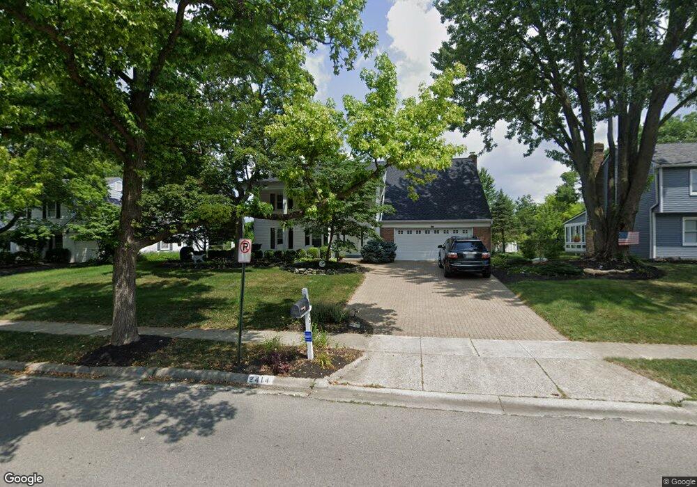 2414 Sandover Rd, Columbus, OH 43220 - photo 1