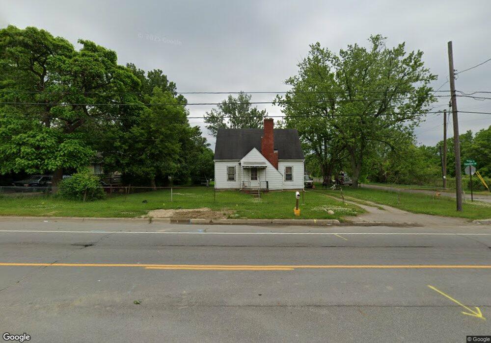 202 E Carpenter Rd, Flint, MI 48505 - photo 1