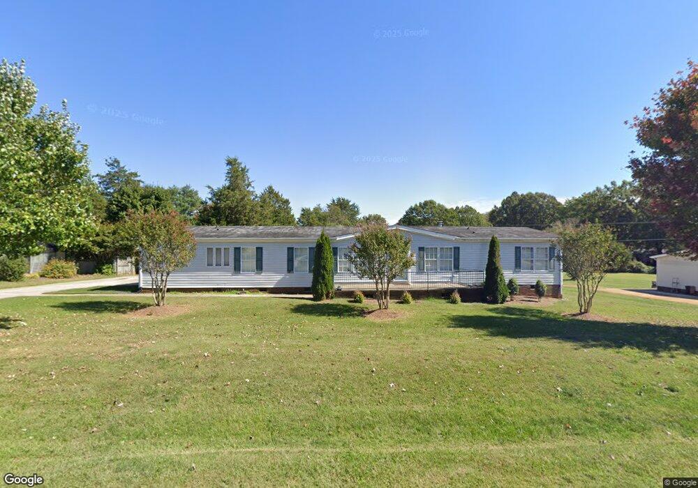 120 Eastgate Dr, Statesville, NC 28625 - photo 1