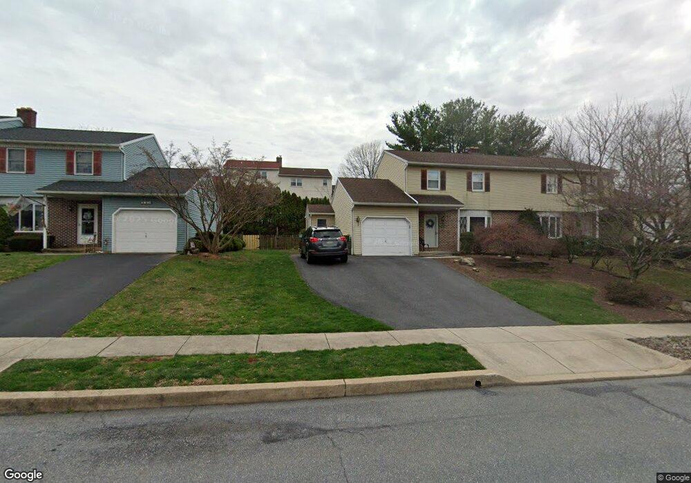 1772 Acorn Dr, Reading, PA 19608 - photo 1