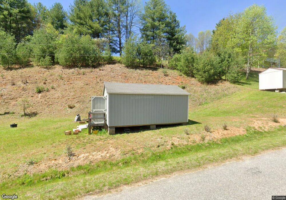 220 Jr Pate Rd, Burnsville, NC 28714 - photo 1