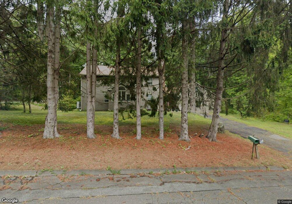 20 Maplewood Dr, Amherst, MA 01002 - photo 1