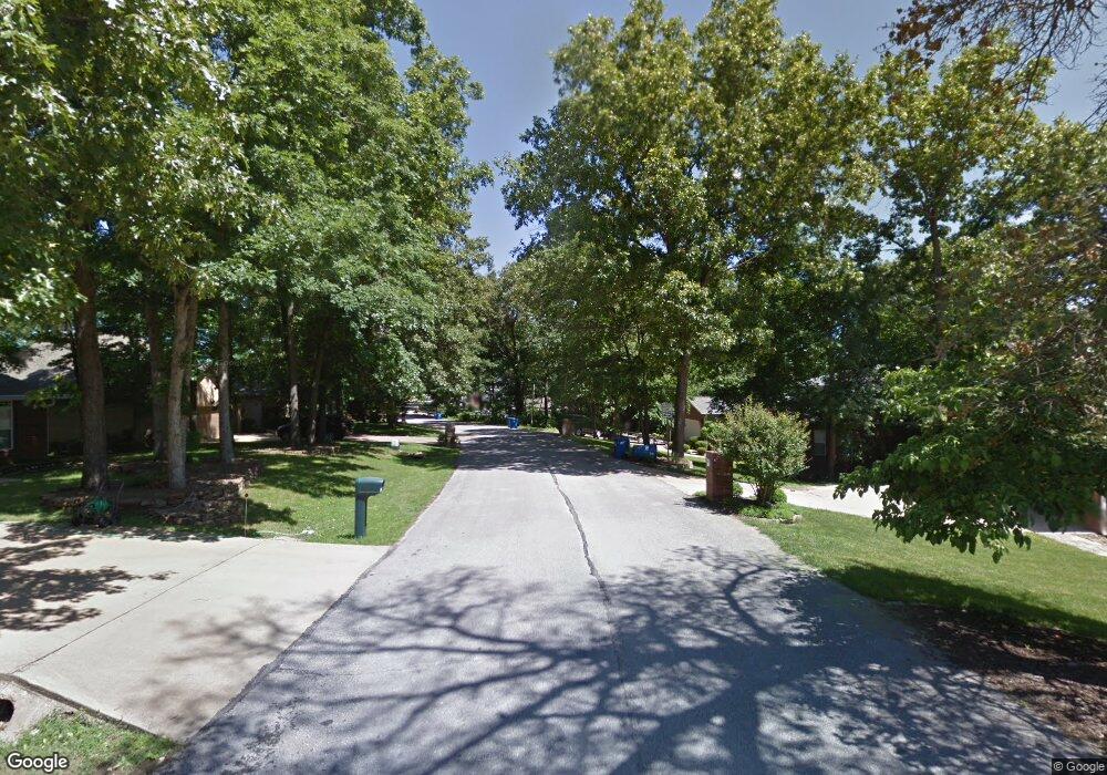 2305 NW Linebarger Ln, Bentonville, AR 72712 - photo 1