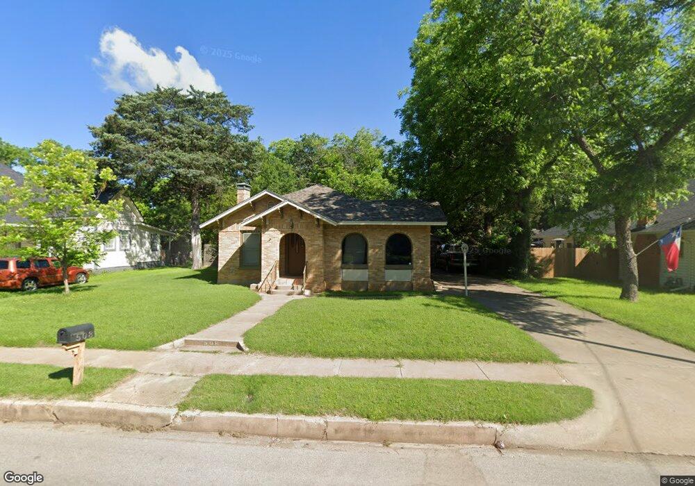 508 Featherston St, Cleburne, TX 76033 - photo 1