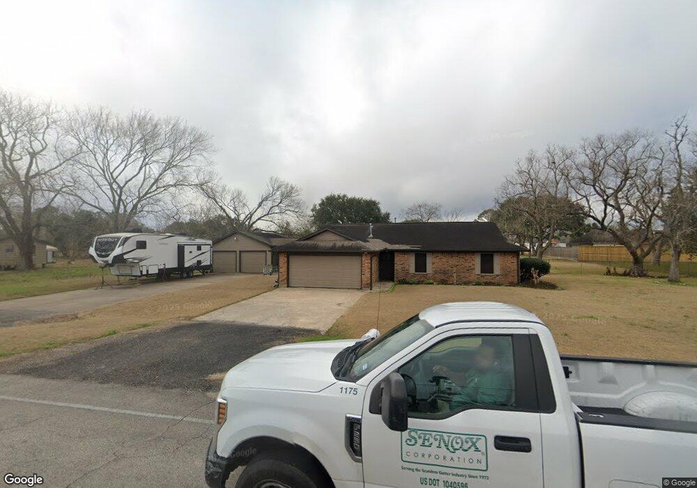 1810 Rowan Burton Rd, Alvin, TX 77511 - photo 1