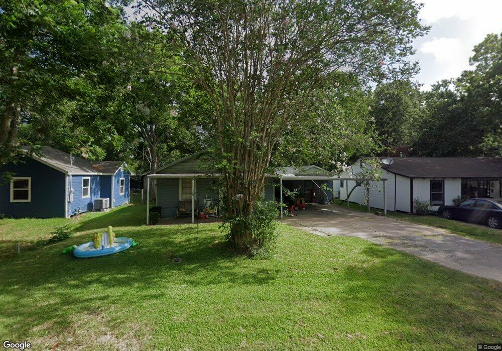 1310 Betsy Ross St, Alvin, TX 77511 - photo 1