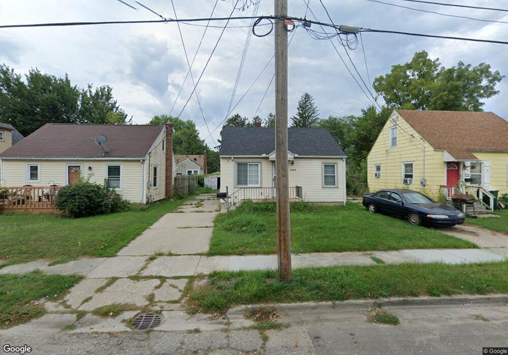 1121 Hapeman St, Lansing, MI 48915 - photo 1